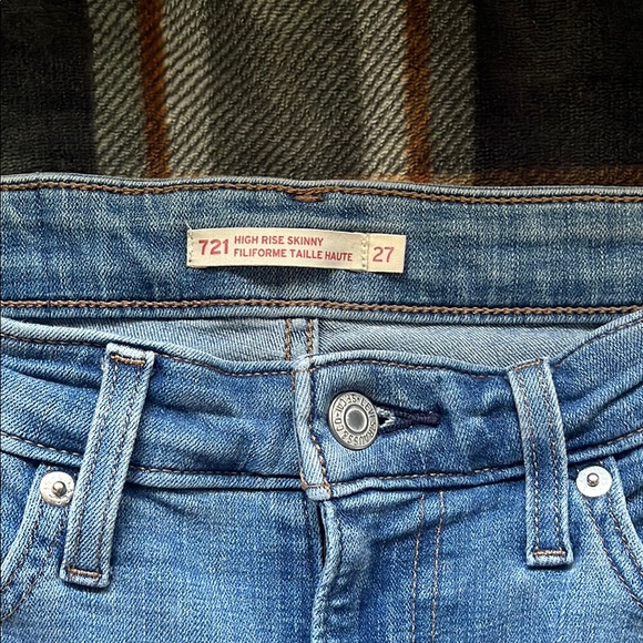 Levi's Women's 721 Jeans - Picture 3 of 3